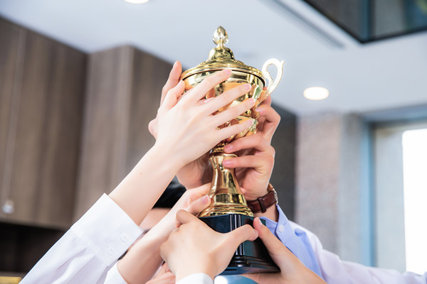 績效與薪酬掛鉤：激發(fā)員工動力，實現(xiàn)企業(yè)目標