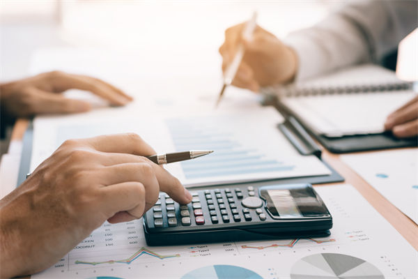 薪酬結(jié)構(gòu)如何設(shè)計(jì)才能最大化激勵(lì)員工積極性？