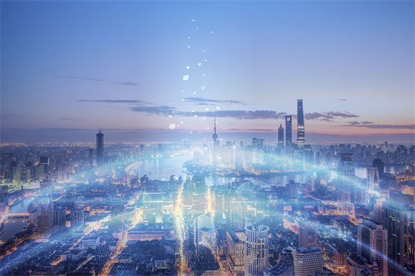 在全球化背景下，企業(yè)如何構建競爭優(yōu)勢的戰(zhàn)略框架？