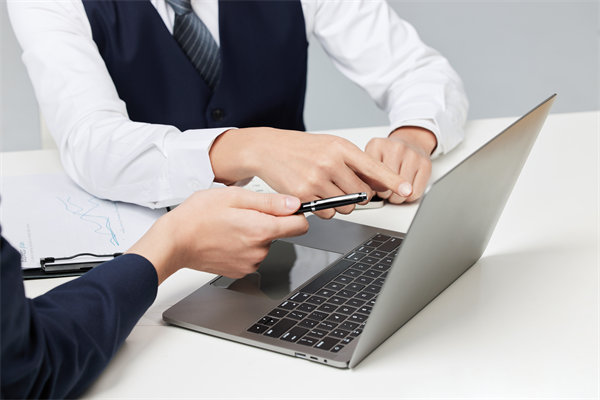 人才流失嚴重，人力資源管理如何構(gòu)建穩(wěn)固人才防線？