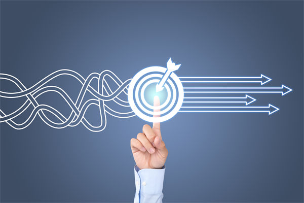 企業(yè)深陷困境，管理咨詢?nèi)绾我岳做侄未蚱瓢l(fā)展僵局？