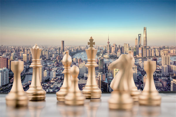 行業(yè)變革洶涌，戰(zhàn)略咨詢?cè)鯓訋推髽I(yè)提前布局贏得未來？